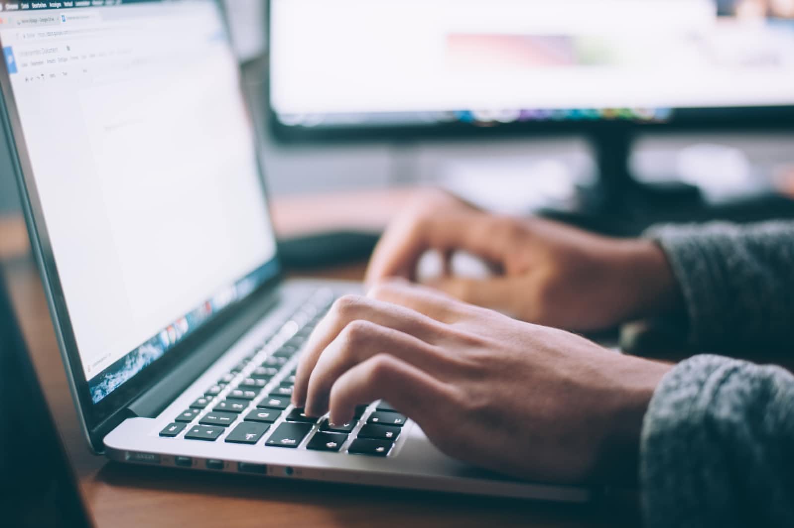 monitor your network bandwidth in Linux with your own script